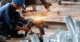 Lưu ý những quy tắc an toàn khi sử dụng dụng cụ điện cầm tay
